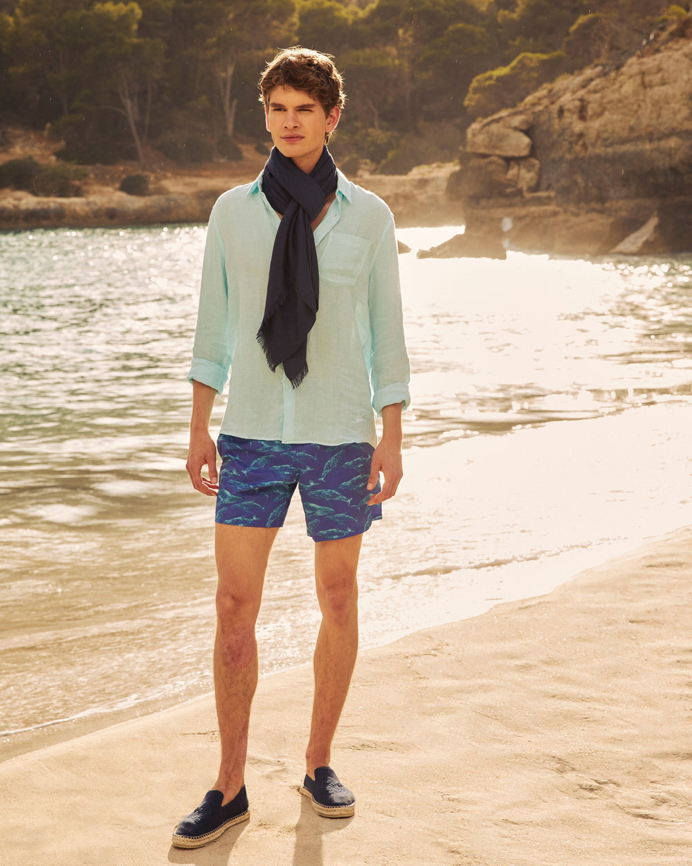 Ultra-light and packable Swim Trunks Sparkling Whales - Blue Versailles / Vilebrequin Online