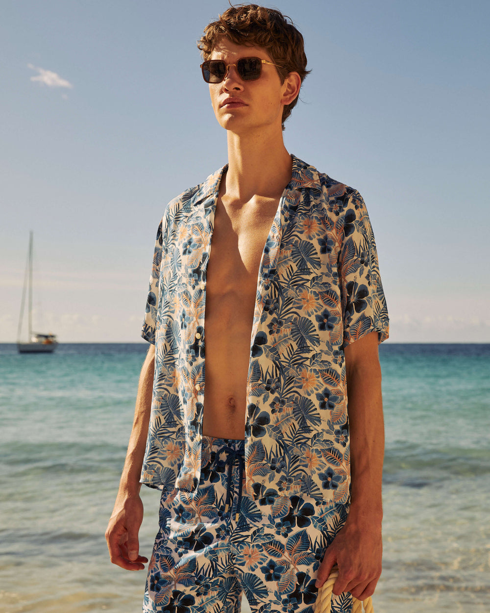 Viscose Bowling Shirt Island Flowers - White / Vilebrequin US