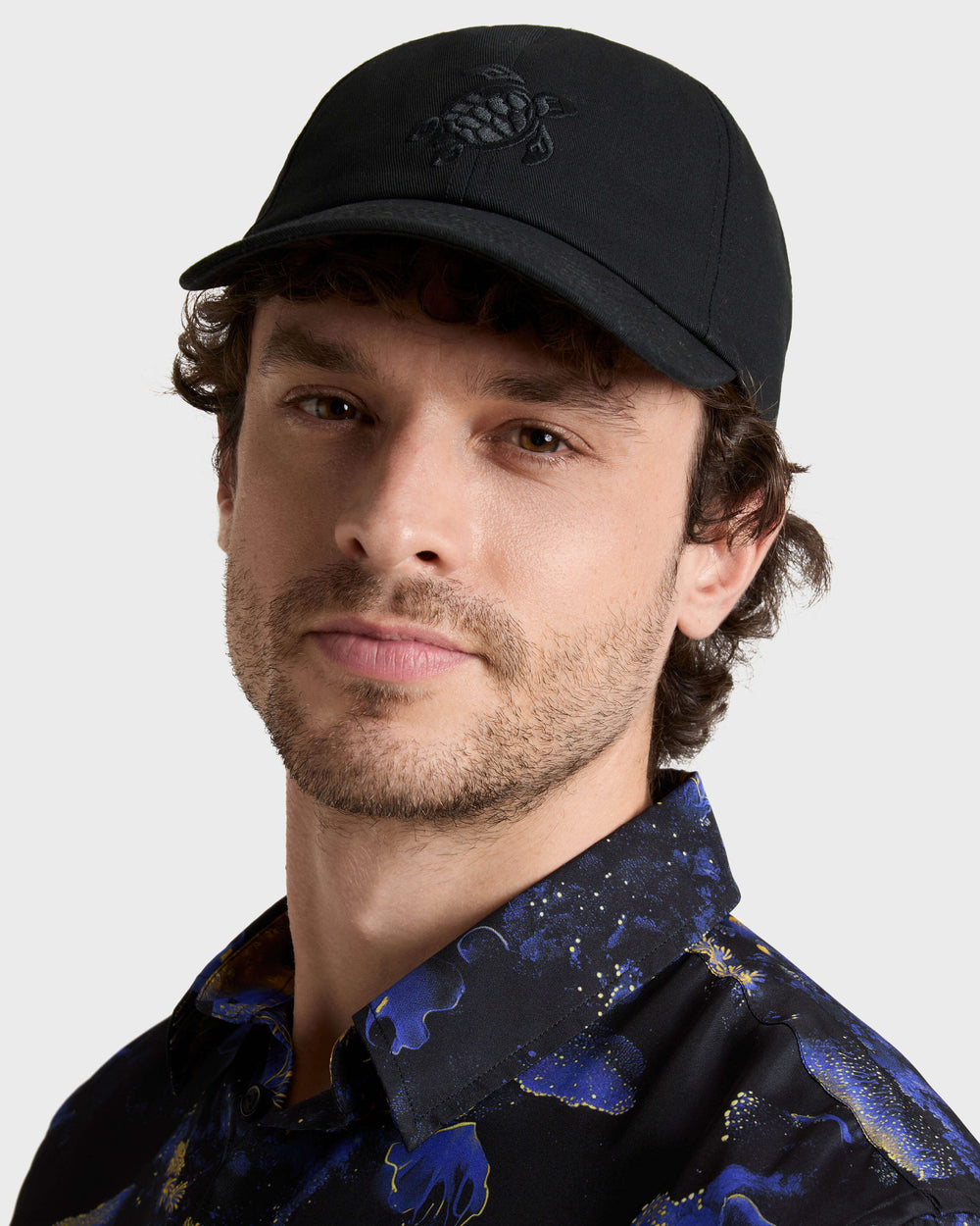 Cap Solid - Black Website | CSNU2401 / Vilebrequin US